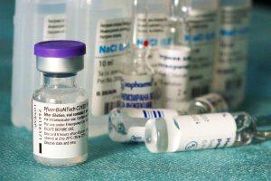 Pfizer dice que su vacuna funciona en niños desde 5 años