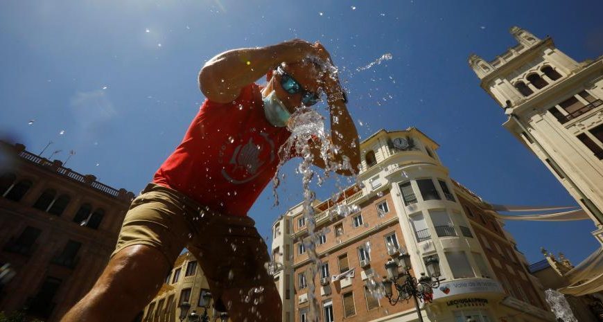 Ola de calor extremo no da tregua en España y días sobre 40°C seguirán hasta el lunes