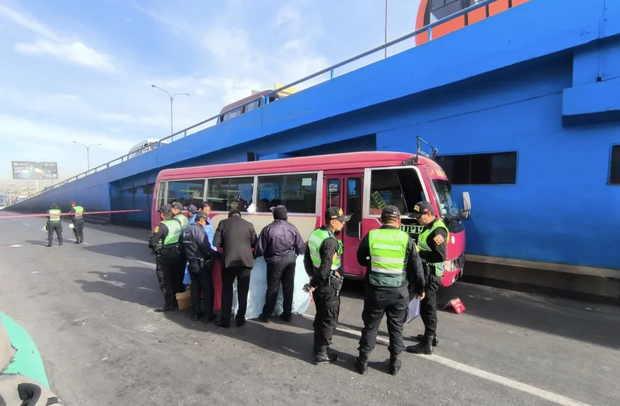 Accidente de tráfico en Arequipa: Impactante colisión que deja heridos