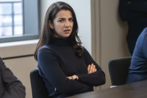 Yasmin en Industry: ¿Una historia que recuerda a Ghislaine Maxwell?