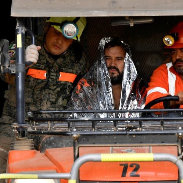 Minero Rescatado: La Asombrosa Historia de Esperanza y Fé en México