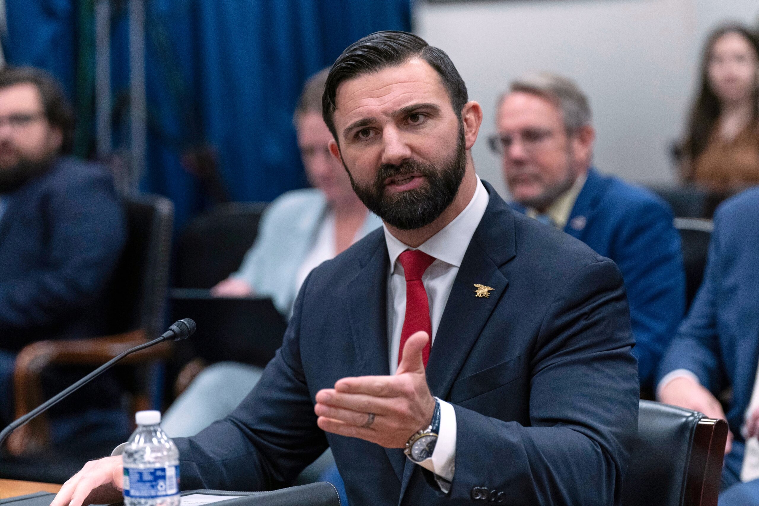 Cameron Hamilton FEMA: Regreso Controversial a la Agencia de Emergencias