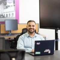 Liderazgo Tribal Saharaui: Redefiniendo la Historia y la Cohesión