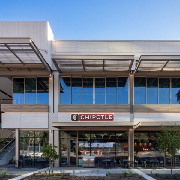 Chipotle en México: La Nueva Aventura que Genera Polémica