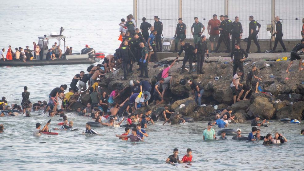 Crisis Migratoria en Ceuta y Melilla: Respuestas y Futuro incierto
