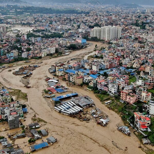 Rescate en Nepal: La Impactante Respuesta Internacional Ante el Desastre
