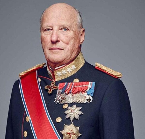 Rey Harald de Noruega: Legado y Sucesor Después de 35 Años