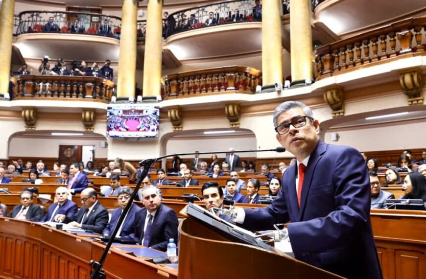 Luis Galarreta y el Diálogo Político: ¿Qué Significa para el Perú?