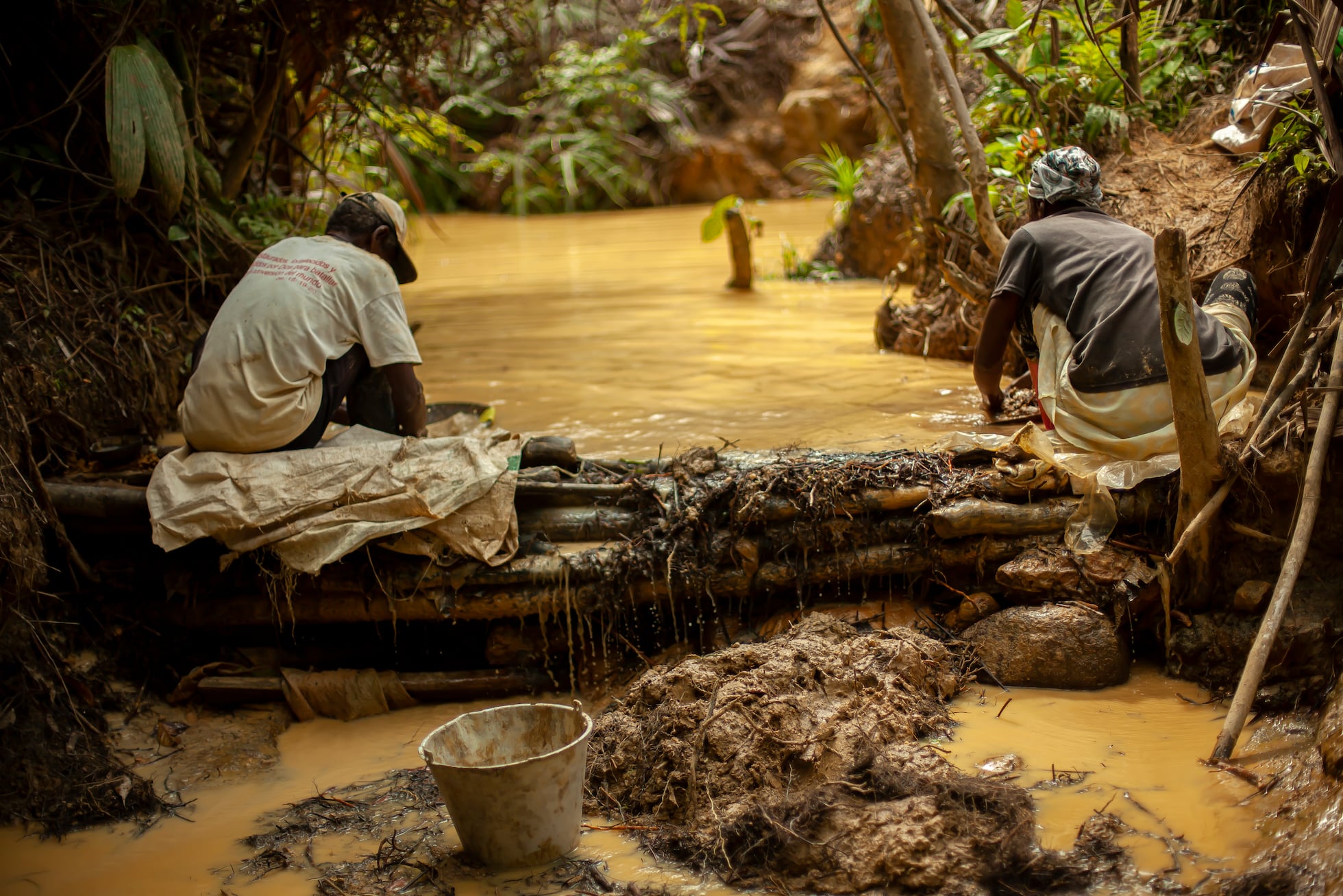 Deslizamiento de tierra en Colombia: tragedia en la minería artesanal