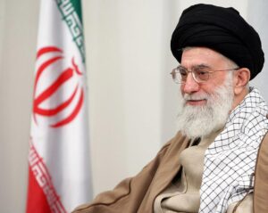 Mojtaba Jamenei: ¿Invisibilidad que Amenaza la Legitimidad en Irán?