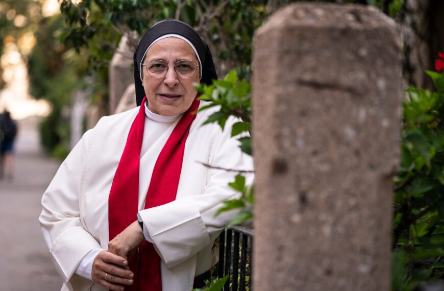 Ayuda Humanitaria en Ucrania: Sor Lucía Caram y su Impactante Labor