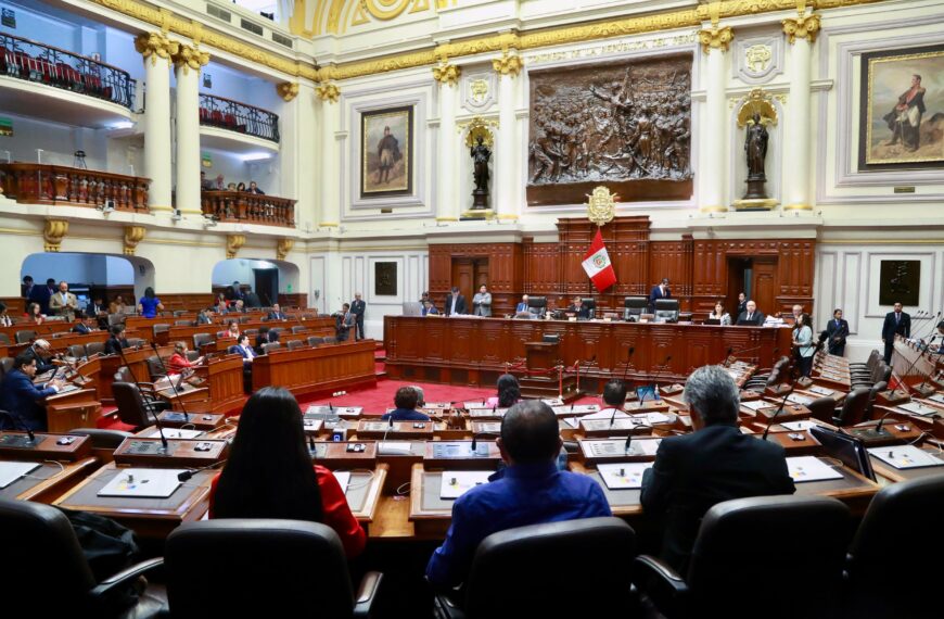 César Astudillo y su visión sobre la censura y la inseguridad en Perú