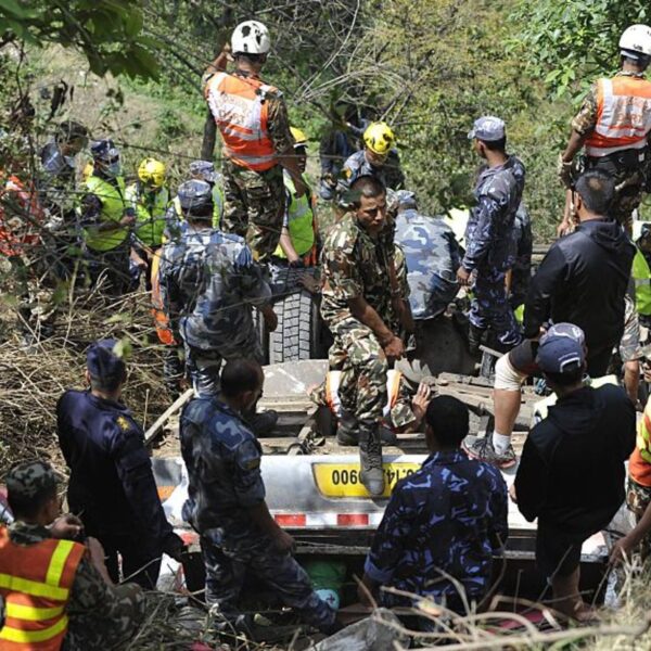 Rescate Trabajadores Nepal: La Impresionante Historia de Supervivencia