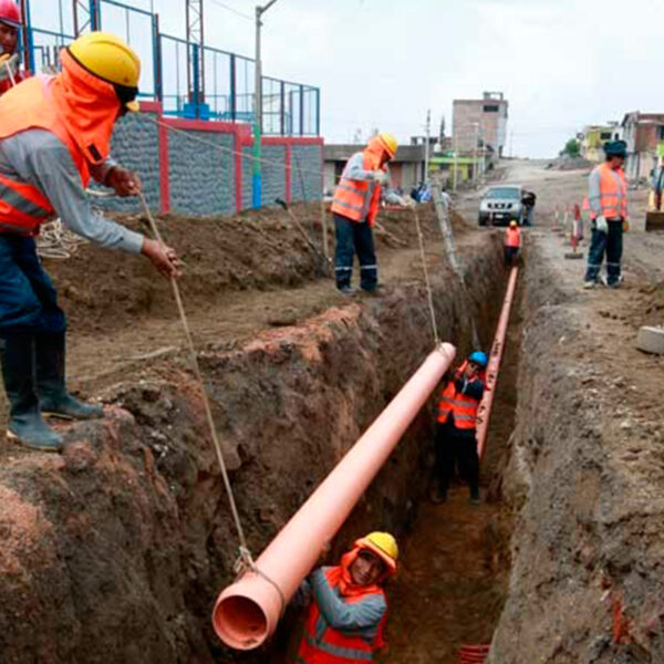 Pobreza Multidimensional: El Impacto del Acceso al Agua y Saneamiento